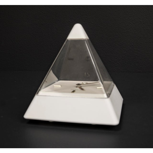 Mid-Century Modern Pyramid Clock by Hidekatsu Nomizu for Tochigi Tokei, 1989 For Sale - Image 3 of 17