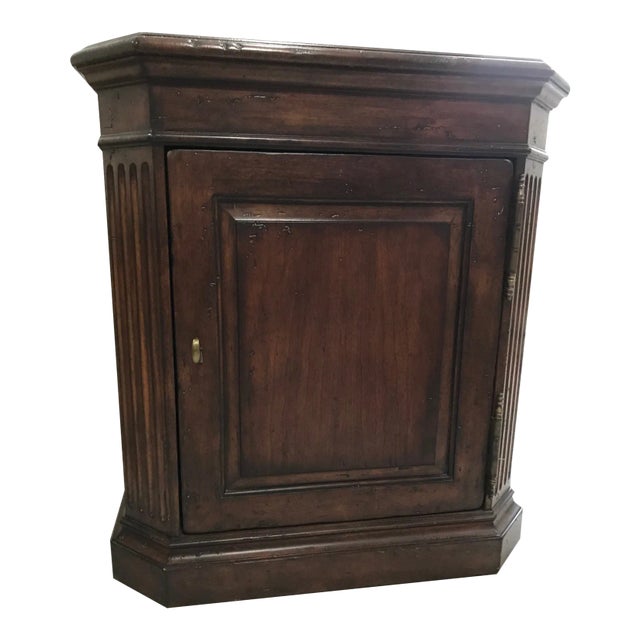 Vintage Transitional Style Mahogany Side Table For Sale