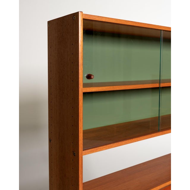 Brown Bookcase with Glass Cabinet by Bertil Fridhagen for Bodafors, 1960s For Sale - Image 8 of 10
