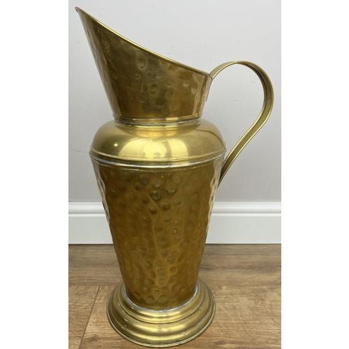 Vintage Umbrella Stand in Hammered Brass For Sale - Image 16 of 16