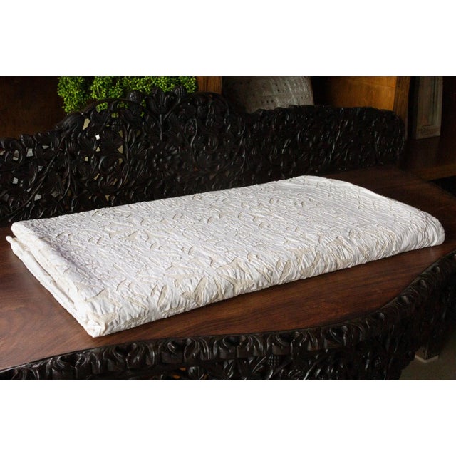 Textile Daisy Applique Coverlet For Sale - Image 7 of 7