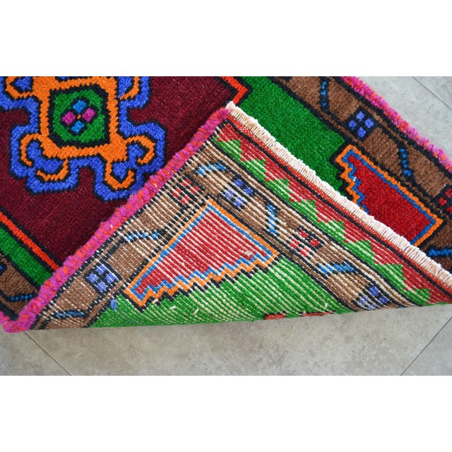 Hand Knotted Oushak Smal Rug. Colorful Rug, Bath Mat, Laundry Kitchen Decor 1'6" X 2'9" For Sale - Image 10 of 10
