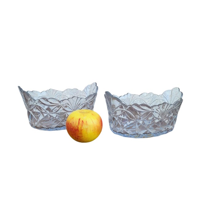 Two oval-shaped cut crystal bowls, from the 19th century Small chips and a few bubbles Height 10.5cm 21 x 13.5cm These...