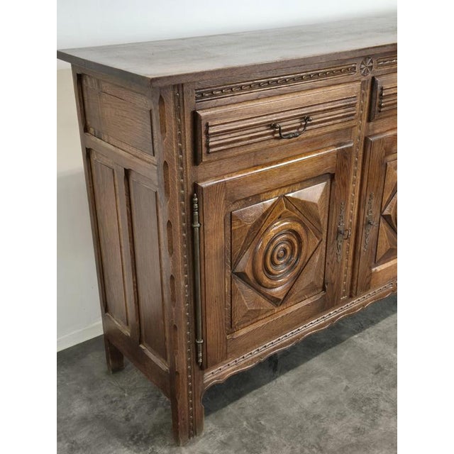 Carved Oak Sideboard from DLG Dudouyt, in Very Good conditions.