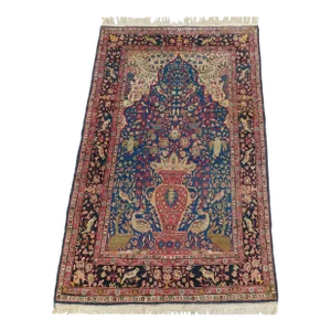 Antique Handmade Persian Kashan Rug. 4'3"x 6'7"