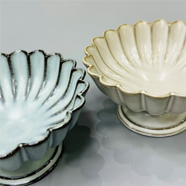 White Japanese-Style Chrysanthemum-Petal Ceramic Pedestal Dish - Set of 2 For Sale - Image 8 of 8