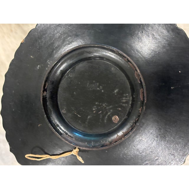 Antique English Chinoiserie Black Papier-Maché Scalloped Edge Pedestal Dish / Decorative Wall Plate For Sale - Image 16 of 17