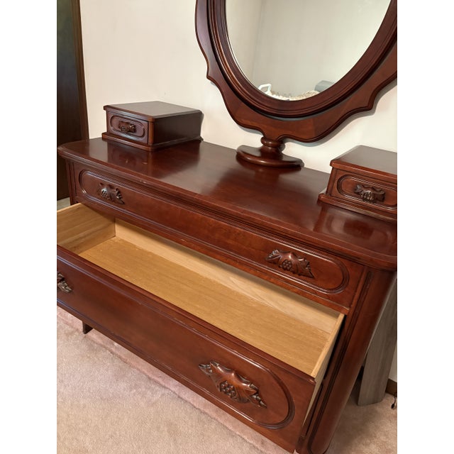 Davis Cabinet Company 1950s Lillian Russell Bedroom Chest For Sale - Image 4 of 10