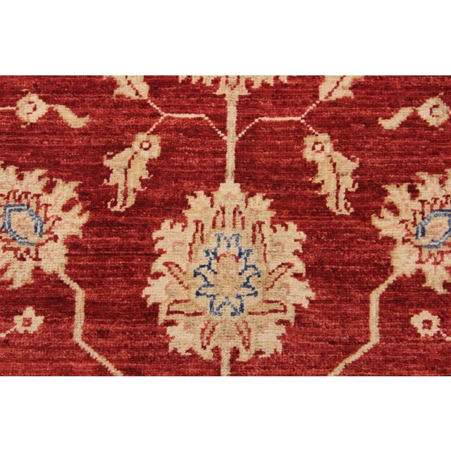 Classic Ziegler Red Ivory Hand-Knotted Wool Rug - 3'3'' X 4'10'' For Sale - Image 4 of 8