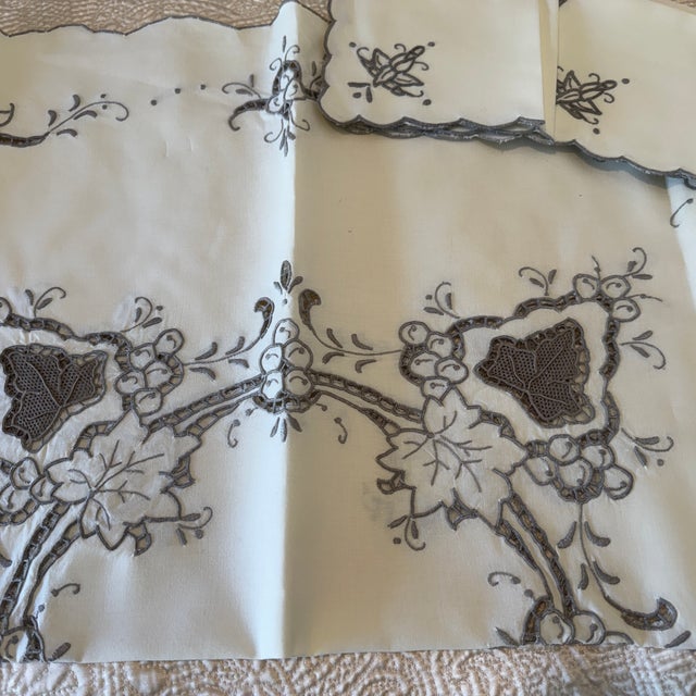Art Deco Linen Tablecloth 32" X 33" , 10 Napkins C1930 Cream With Gray Trim Pristine For Sale - Image 15 of 18