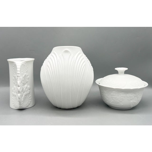 Mid 20th Century Set of 3 Vintage M. Frey Kaiser West Germany White Bisque Porcelain Floral Vessels – Mid to Late 20th Century – Romantic / European Traditional For Sale - Image 5 of 16
