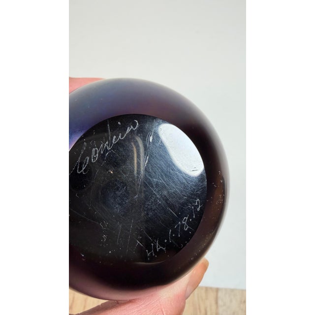 Ink Blue 1970s Steve Correia Heart Vine Art Glass Paperweight Signed For Sale - Image 8 of 12