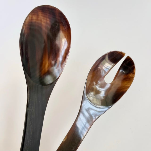 Mid-Century Modern Vintage Hand-Carved Horn Salad Servers, Philippines, C1970s, the Set of 2 For Sale - Image 3 of 8