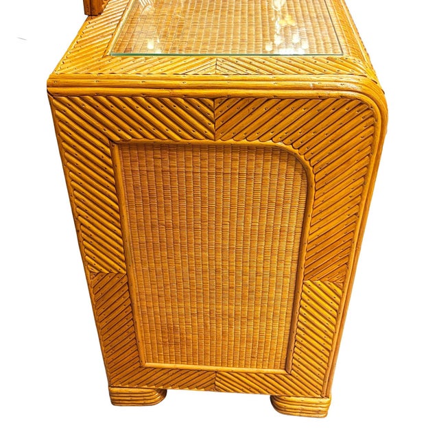 Restored Art Deco Stick Reed Rattan Vanity W/ Round Mirror & Stool For Sale In Los Angeles - Image 6 of 17