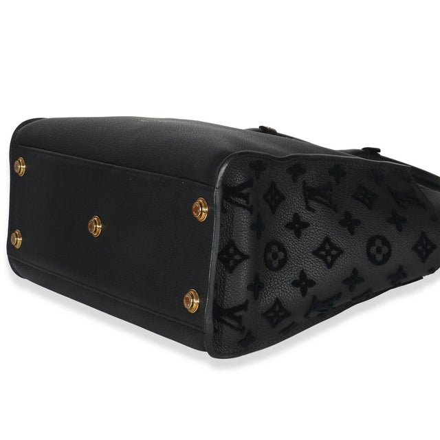 Animal Skin Black Calfskin Monogram Tufting On My Side MM For Sale - Image 7 of 9