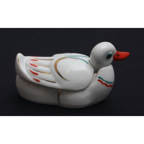 Latvia, Jessen Riga porcelain factory, no mark. Porcelain, hand painting, gilding. 6x9 cm