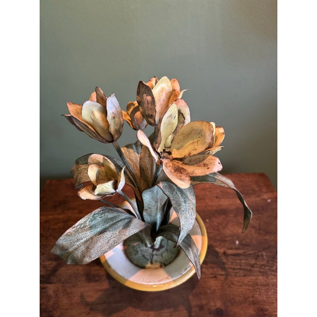Vintage Florentine Tole Toleware Painted Flower Arrangement Metalware Tulips For Sale In Cleveland - Image 6 of 7