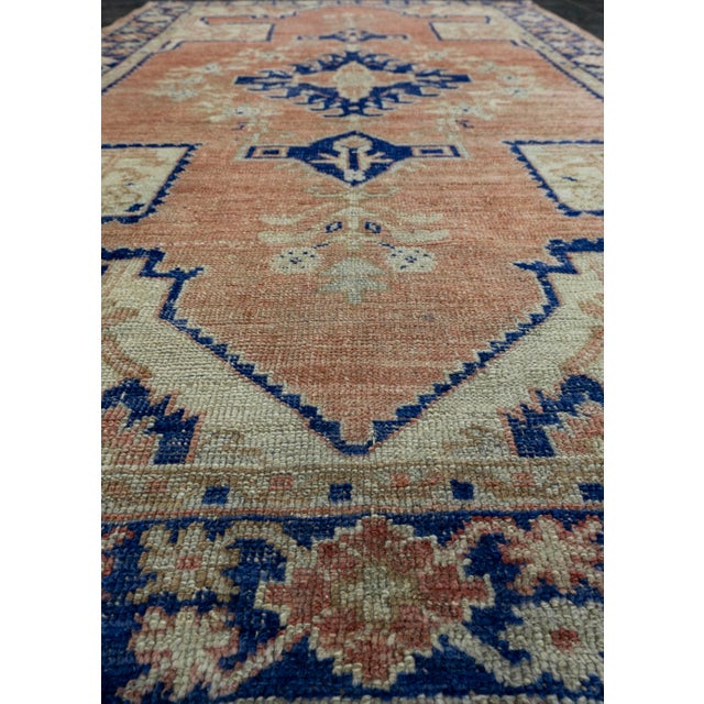 Early 21st Century Turkish Vintage Rug 4'1" x 6'8" #17117 For Sale - Image 5 of 8
