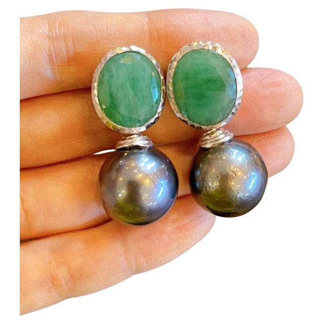 Bochic "Capri" Vintage Tahiti South Sea Pearl & Emerald Earrings 18K Gold & Silver For Sale - Image 15 of 18