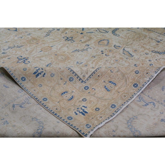 1960s Vintage Hand Knotted Wool Rug, 9'9"x12'6" For Sale - Image 5 of 5