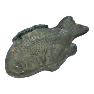 Early 20th Century Japanese Meiji Ceramic Fish Serving Dish For Sale