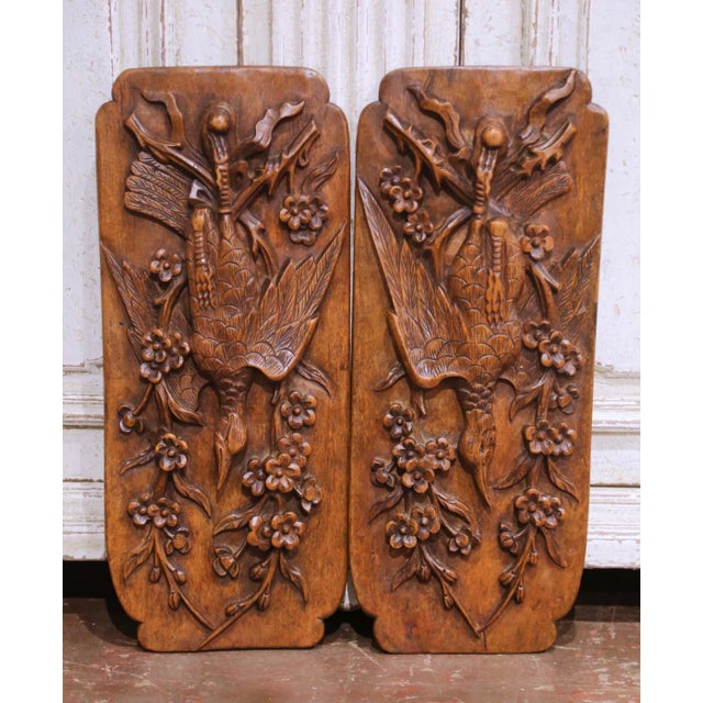 Early 20th Century Pair of Early 20th Century French Art Deco Carved Walnut Pheasant Wall Panels For Sale - Image 5 of 7