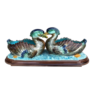 19th Century Large Majolica Jardiniere With 2 Ducks Sarreguemines