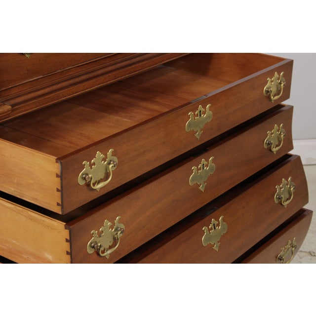 1980s Kittinger Cw-190 Colonial Williamsburg Bombe Chest For Sale - Image 5 of 18