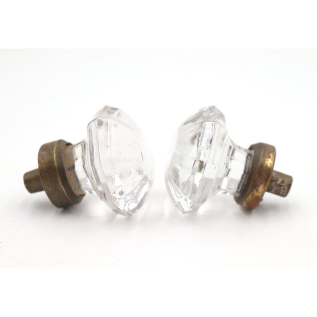 Traditional Pair of Vintage 1.375 In. Faceted Clear Glass Cabinet Knobs For Sale - Image 3 of 4