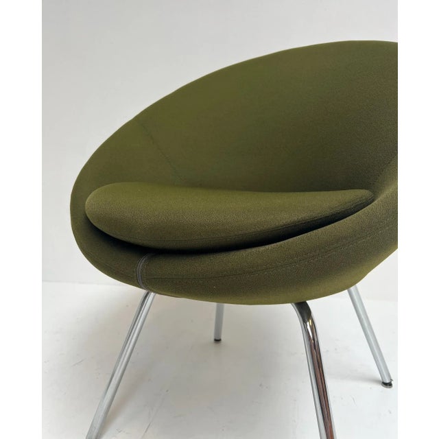 Conic Chair from Allemuir, England, 2012 For Sale - Image 6 of 15