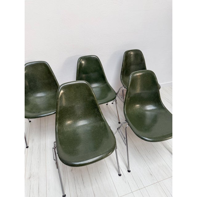 Vintage Olive Green Dark Fiberglass Side Chair by Charles & Ray Eames for Herman Miller, 1970s For Sale - Image 9 of 10