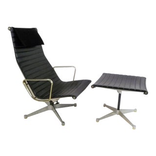 Early 1960s Charles and Ray Eames Aluminum Group Lounge Chair With Ottoman For Sale