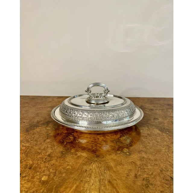1900 - 1909 Antique Edwardian Silver Plated Entree Dish, 1900 For Sale - Image 5 of 6
