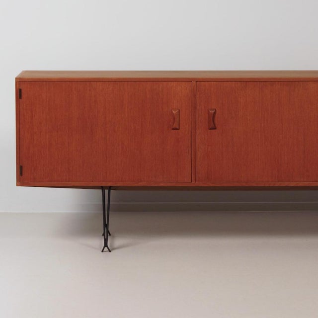 White Modulus TL225 Sideboard by Kho Liang Ie for Fristho, 1950s For Sale - Image 8 of 11