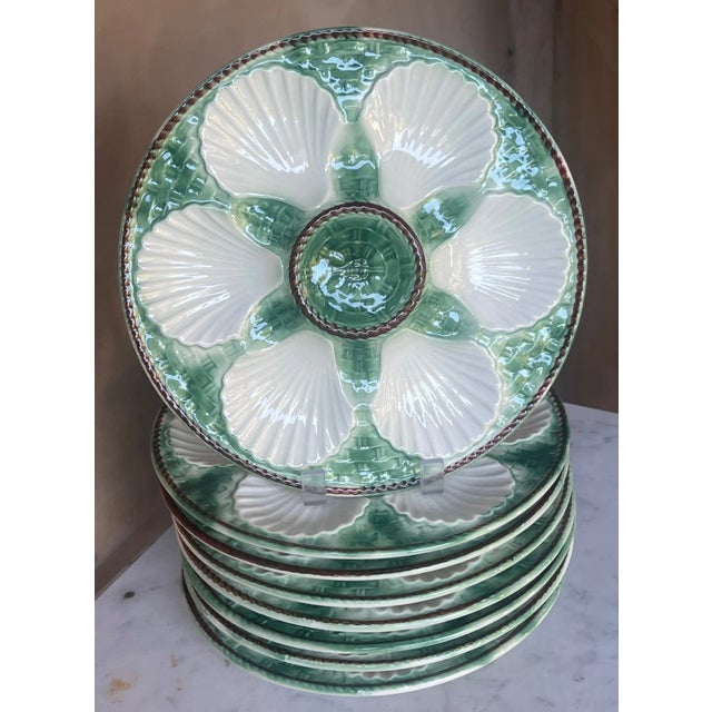 Longchamp Vintage Green/White Longchamp Oyster Plate For Sale - Image 4 of 10