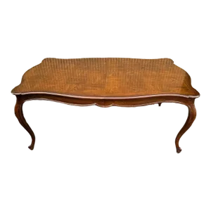 Late 20th Century Henredon Co French Louis XV Style Oak Inlaid Extension Dining Table With 2 Leaves. High End Furniture.