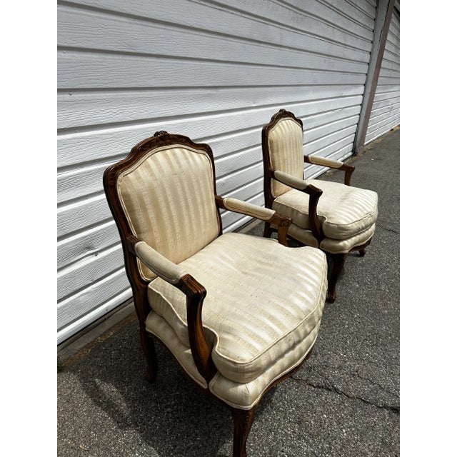 1970s Vintage French Country Accent Chairs by Baker Furniture - Set of 2 For Sale In Los Angeles - Image 6 of 10