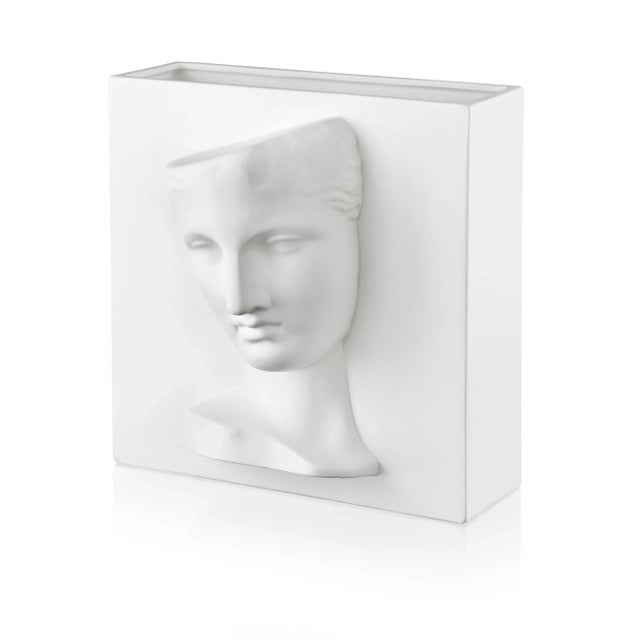 White Ceramic Psyche of Capua Vase by Marco Segantin for VGnewtrend For Sale - Image 6 of 6