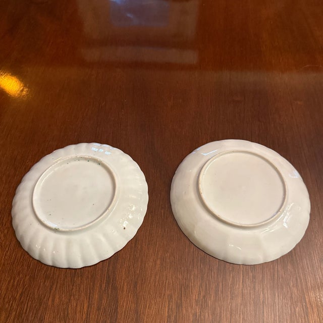 Mid 19th Century Rare Mirror Pair of Chinese Famille Rose Medallion Plates For Sale - Image 5 of 5