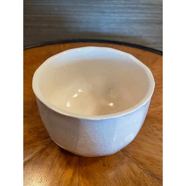 Japanese Japanese Ceramic Crackle Glaze Teabowls and Box For Sale - Image 3 of 5