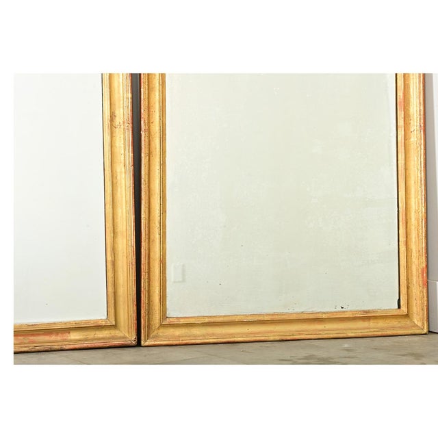 French Pair of 19th Century Arched Gilt Mirrors For Sale - Image 9 of 12