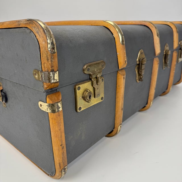 Vintage Steamer Trunk Case, 1940s For Sale - Image 9 of 11