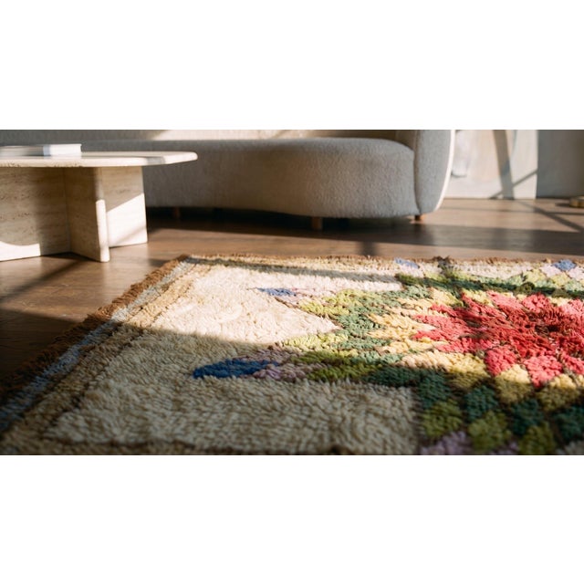 1930s Tan Ecru Star Floral Folk Art Antique American Hooked Rug 2'5" X 3'2" Handknotted Wool Carpet For Sale In New York - Image 6 of 7