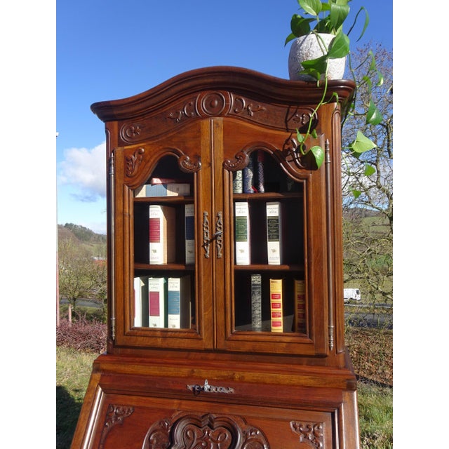 Louis XV Display Cabinet with Secretary and Drawers in Walnut, 1960s For Sale - Image 3 of 18