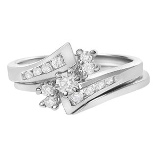 14K White Gold 3/8 Cttw Diamond Swirl Engagement Bridal Ring Set, Size 7 For Sale