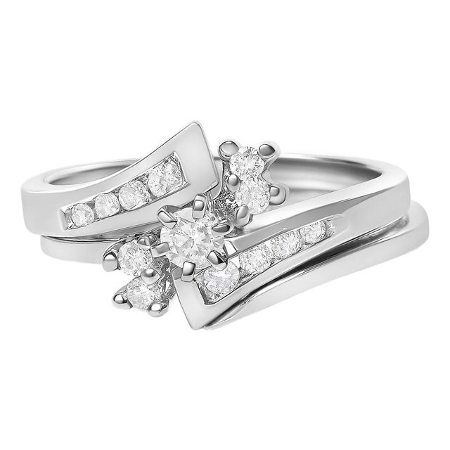 14K White Gold 3/8 Cttw Diamond Swirl Engagement Bridal Ring Set, Size 7 For Sale