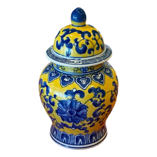 Late 20th Century Yellow & Blue Chinoiserie Ginger Jar For Sale