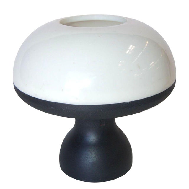 1970s 1970s Post Modern Futurist Doom Mushroom Plastic Accent Table Lamp For Sale - Image 5 of 5
