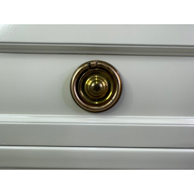 American of Martinsville Lacquered Dresser in Off-White With Brass Hardware, Transitional Style, 1970s For Sale - Image 12 of 17