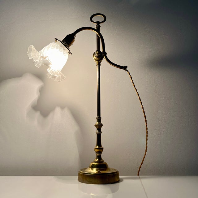 : 1900 style desk lamp with old crystal lampshade, up and down system Dimensions: Height: 53 cm Width: 15 cm Depth: 23 cm...